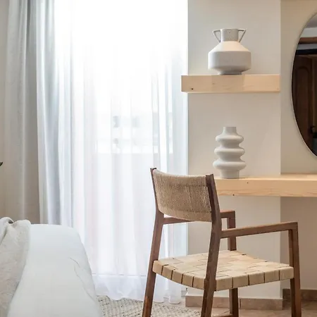 Elea Concept & Hotel 2*